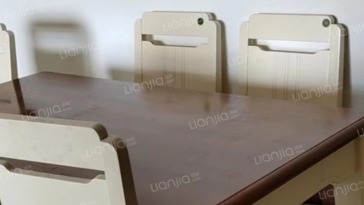 开发区 君临天下御景园 南北通透两居室-餐厅