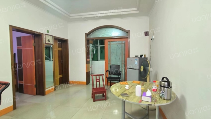 塑化小区二手房实景图