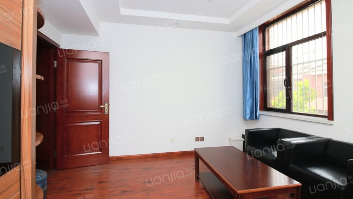 军欣别墅 带花园  满二精装修  停车方便-卧室E