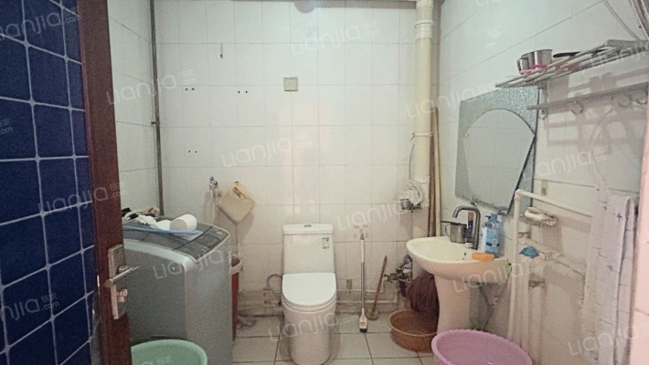 正规三居 南北通透 采光好配套设施齐-卫生间B