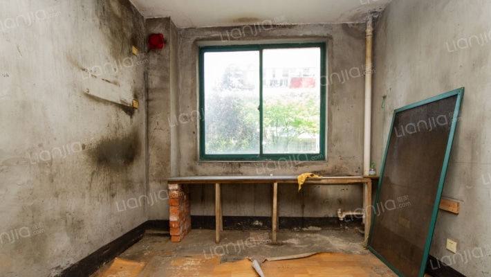 南京东郭庄镇中位置小区  多层一楼适合养老-厨房