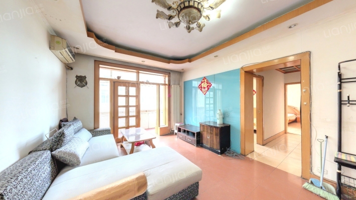 地税宿舍二手房实景图