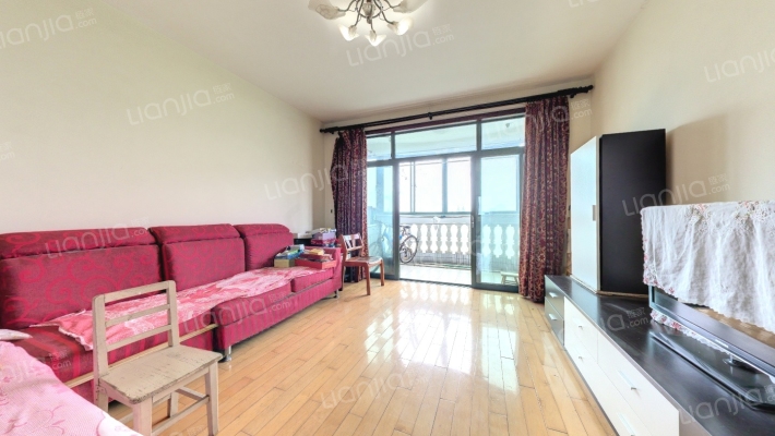 龙阳花苑二手房实景图