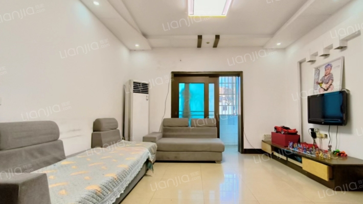 鸿世家园二手房实景图