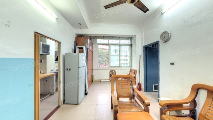 西湾路二手房实景图