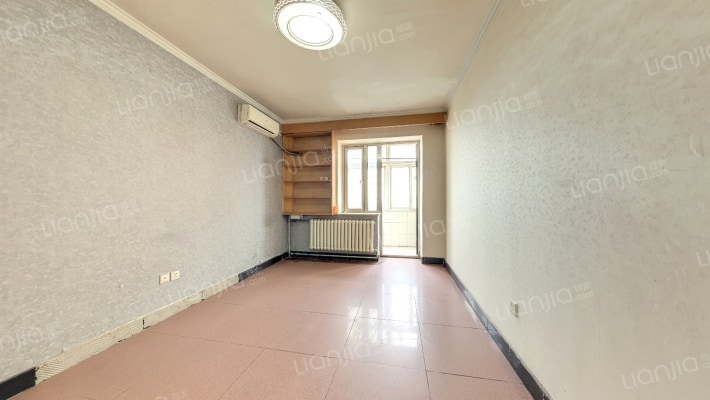 粮食局宿舍二手房实景图