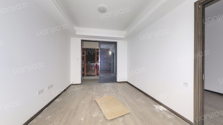 万科四季花城三期二手房实景图