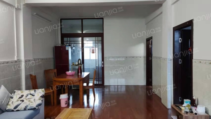 防城港市市政管理局2号大院二手房实景图