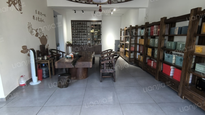 龙腾别墅二手房实景图