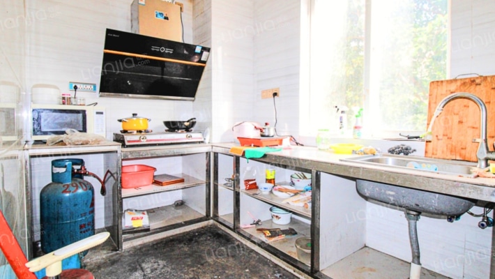 仁和简装三室 配套成熟 出行方便-厨房