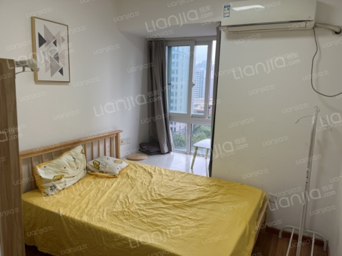 整租·和泓四季E区 1室1厅 东南