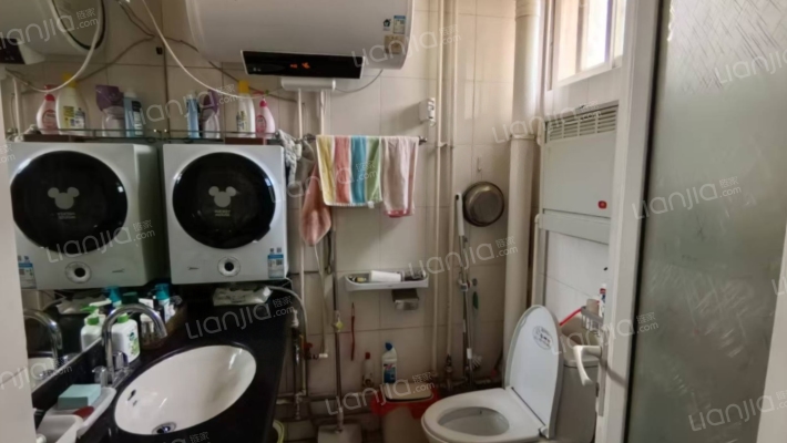 物探的跃层，顶层带露台，户型好，采光视野好。-卫生间A