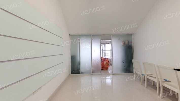 名门蓝钻小区二手房实景图