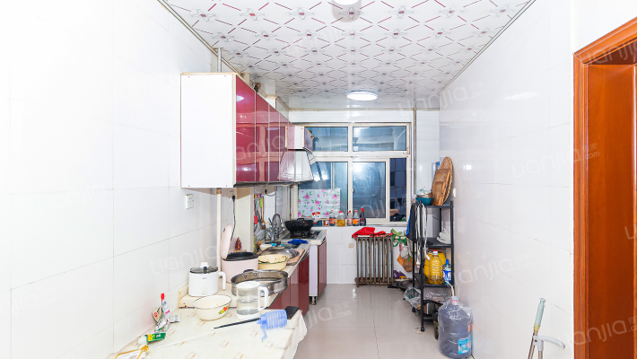 三室户型  采光好  可做婚房 总价低，精装修-厨房