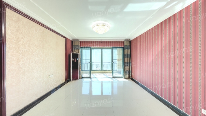 恒大绿洲西区二手房实景图