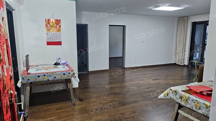 闳达雅苑二手房实景图