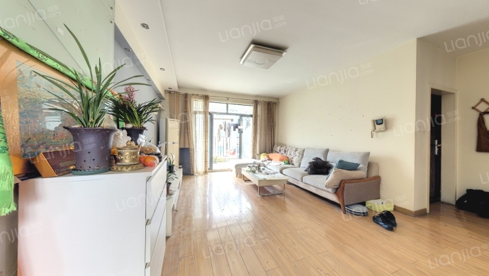 常青花园十一小区二手房实景图