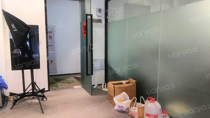 万华国际二手房实景图