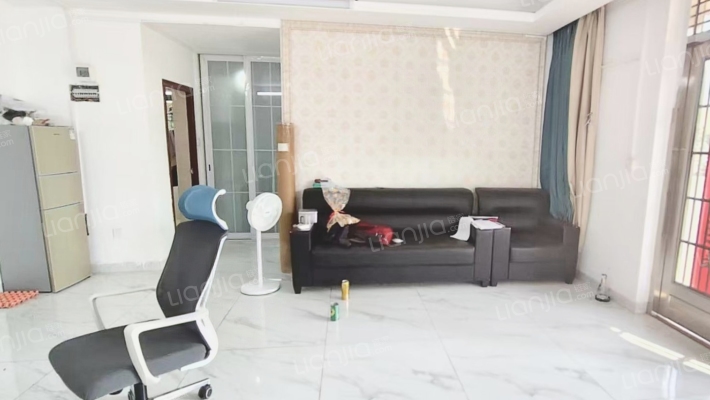 裕嘉雅苑二手房实景图