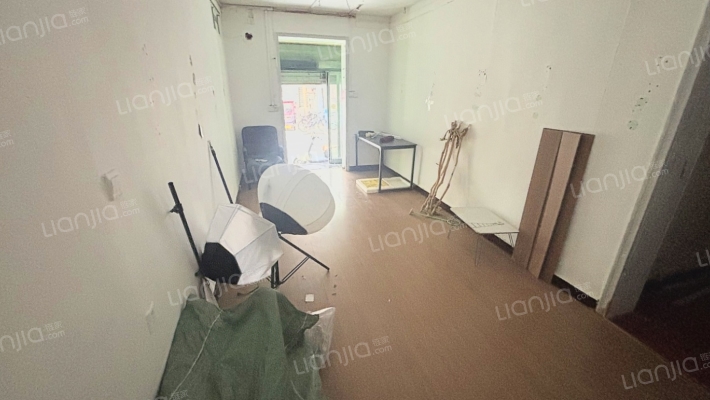 灯泡厂家属院二手房实景图