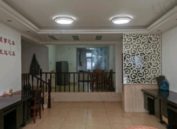 整租·中心血站宿舍楼 4室2厅 南/北_中心血站宿舍楼租房