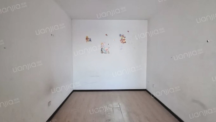 满二，两居室，集中供暖，采光好，优质房源！-卧室B