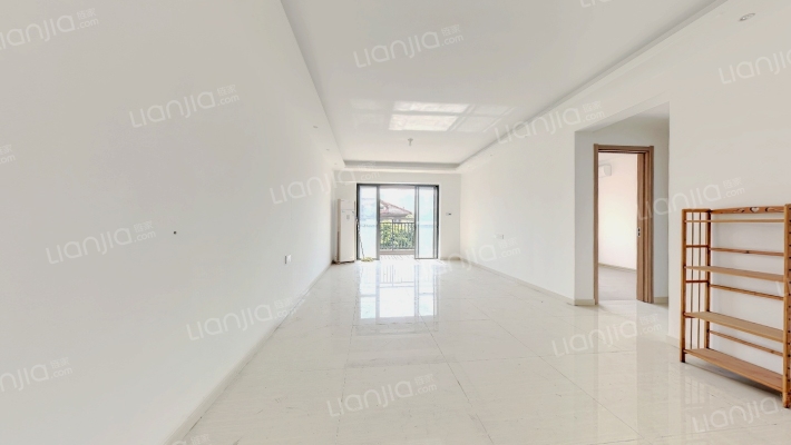 美的明湖北湾花园一期二手房实景图