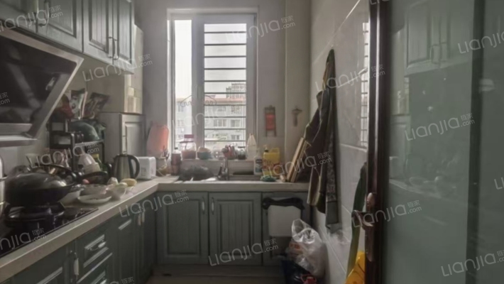 东大街电梯房 怡安馨居南北通透两居室中等装修-厨房