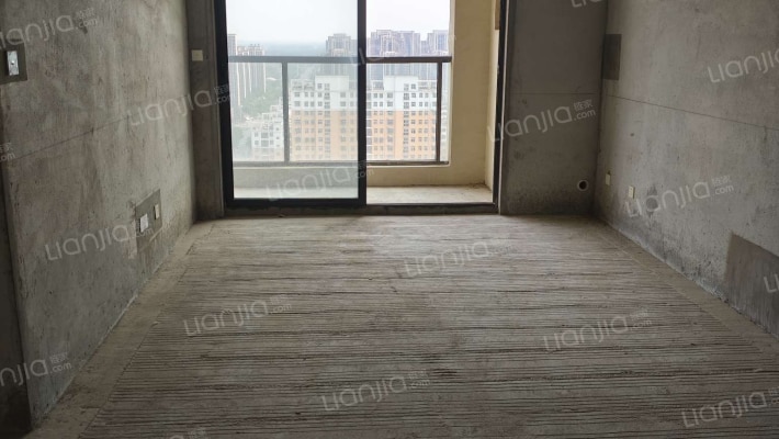 融信海亮华府东区二手房实景图