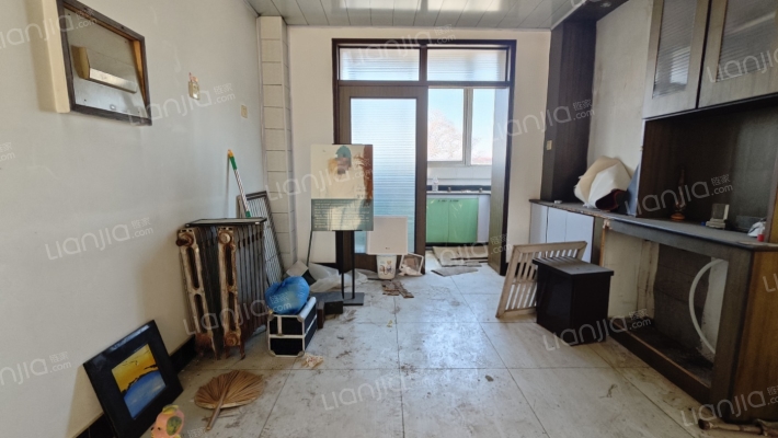 鼓楼大街步行街  西丁三义 南北通透大三居-餐厅