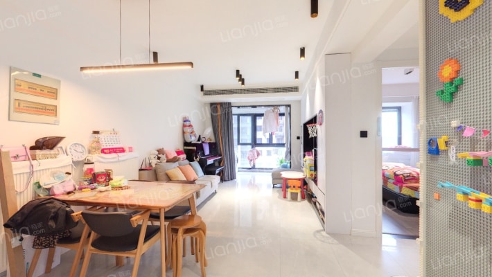 中交锦致二手房实景图