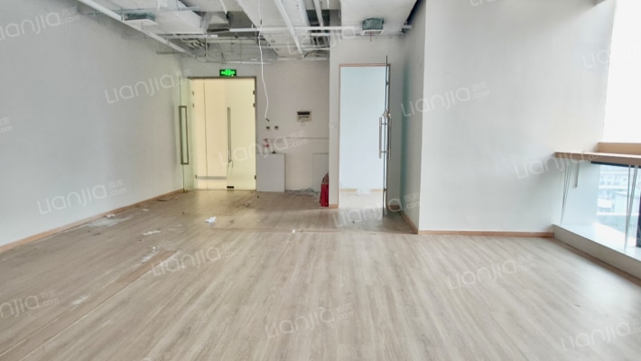 万达中心二手房实景图