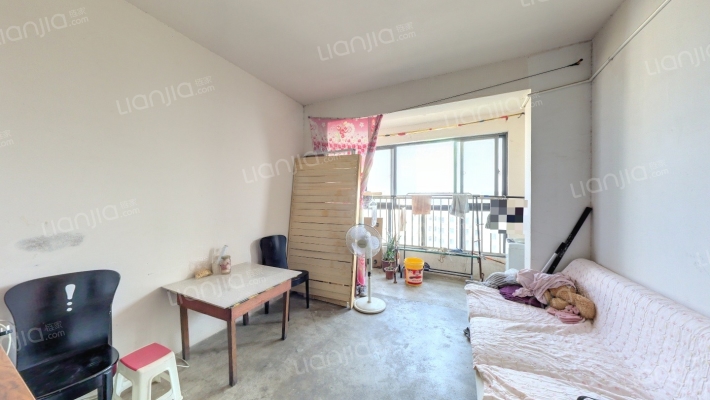 侬联佳园二手房实景图