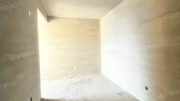 金域中央 集中供暖全阳两居 中间楼层-卧室B
