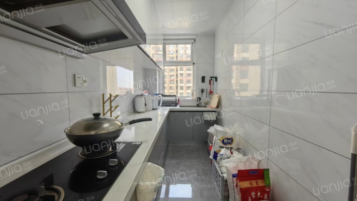 老城区 繁华地段 集中供暖 电梯房-厨房