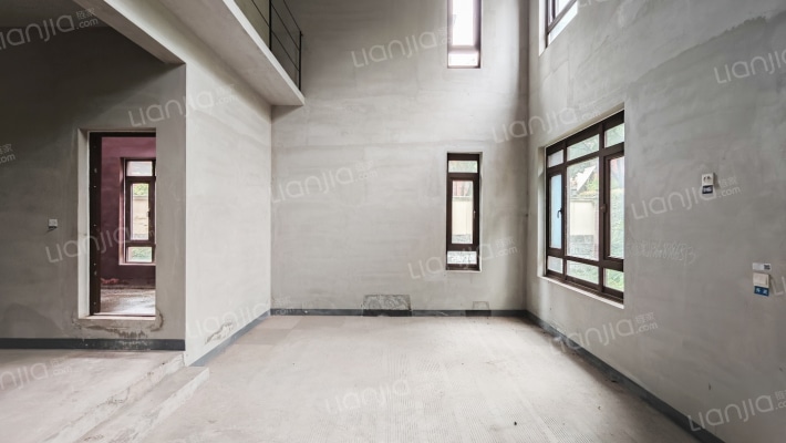 国博台南区二手房实景图