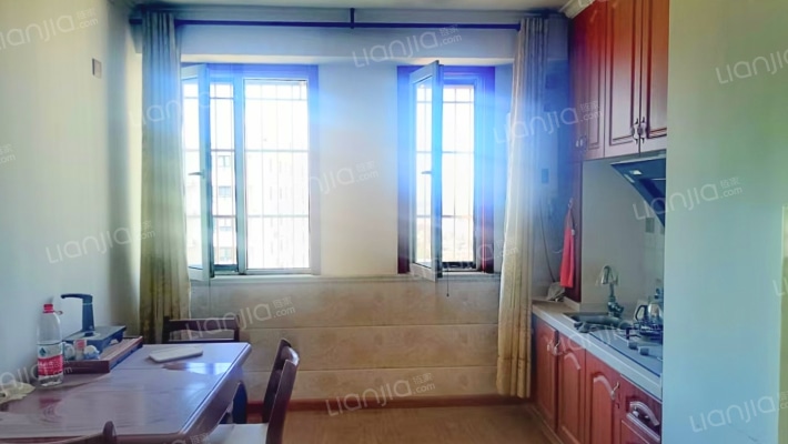 水岸花城G7，一室一厅一卫，标准现房，即买即住-厨房