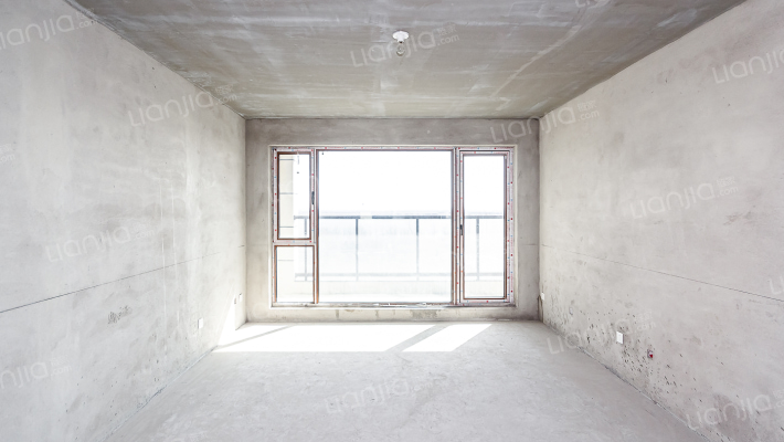 翡翠峯境二手房实景图