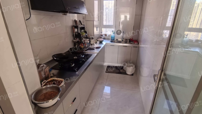 采光视野棒 明厨明卫 交通便利-厨房