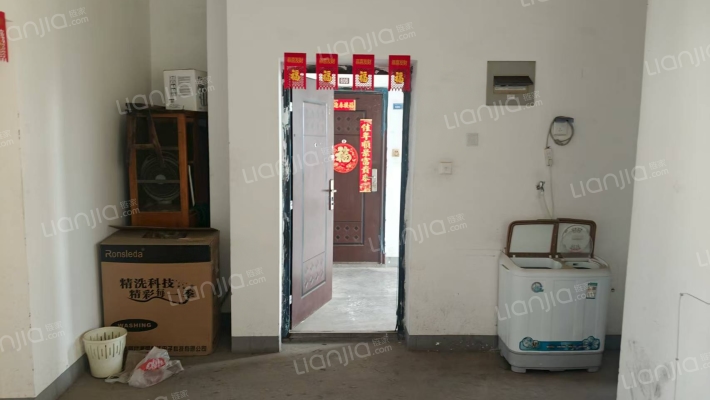 江畔人家锦江苑二手房实景图