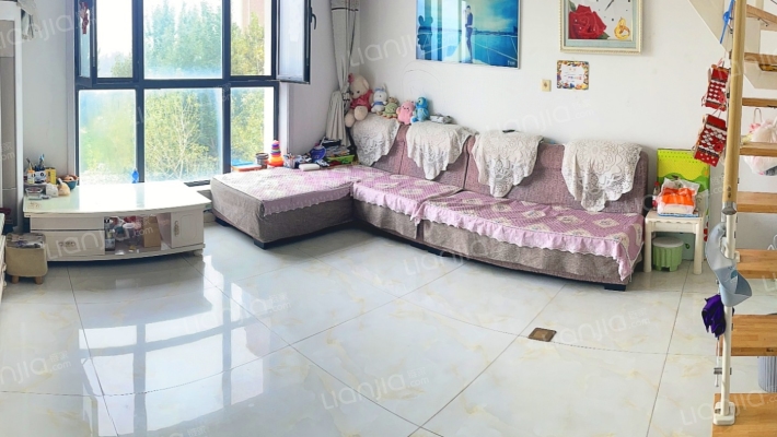 青云郡二手房实景图