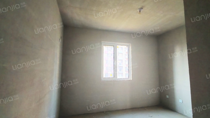 70年大产权，房证满二，次新房，通勤北京，交通方便。-卧室B