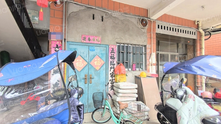 丹凤花园四区二手房实景图