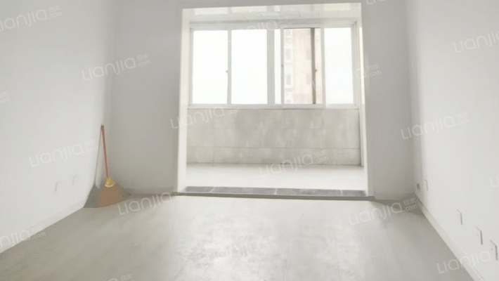 凤凰花园D区二手房实景图