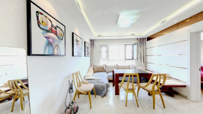 朗香邸二手房实景图