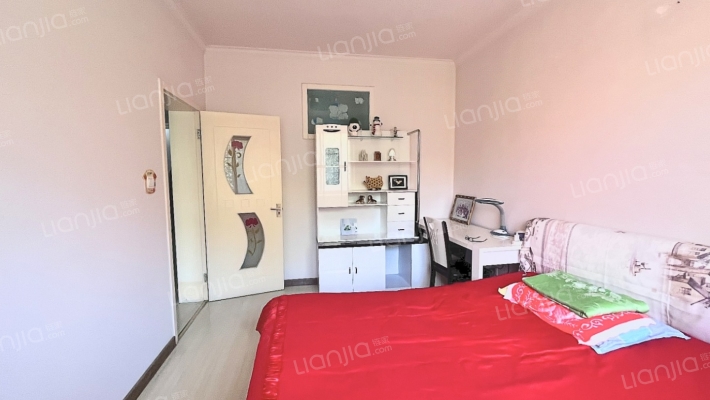 房子集中供暖 复试一跃二适宜各年龄段人群采光户型好-卧室B