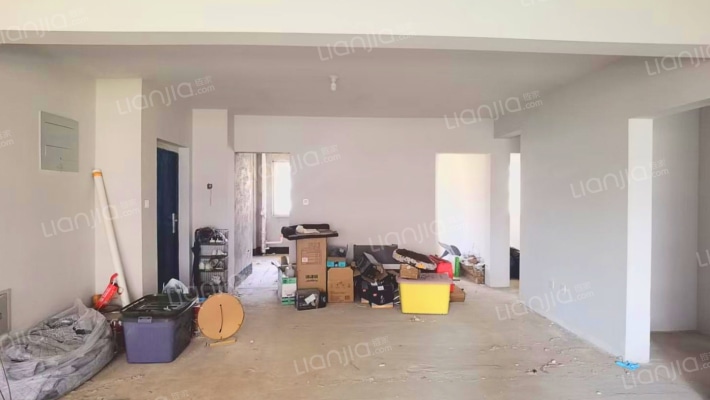 双语旁集中供暖纯洋房品质社区大三居-餐厅