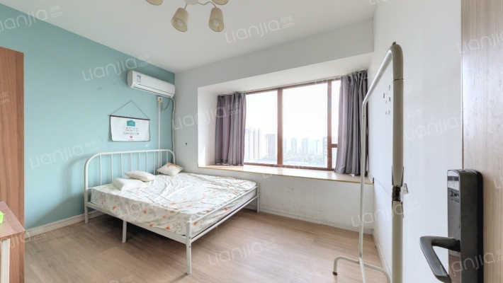 蓝花楹二手房实景图
