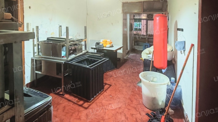 青云路79号二手房实景图