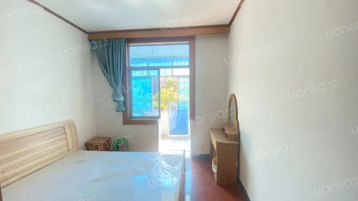 府城路88号二手房实景图